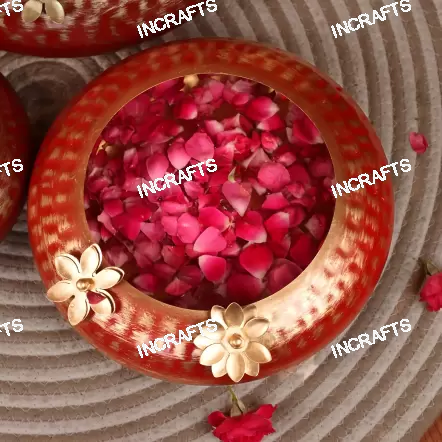 ANYA DECORATIVE RED AND GOLD URLI