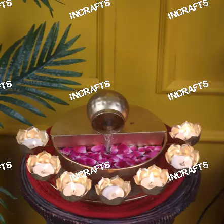 Water Fountain Floral Urli
