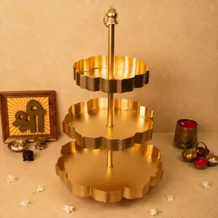 TRADITIONAL 3 LAYER GOLD URLI STAND