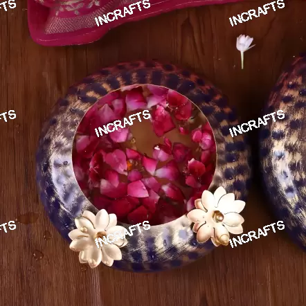 ANYA DECORATIVE BLUE AND GOLD URLI
