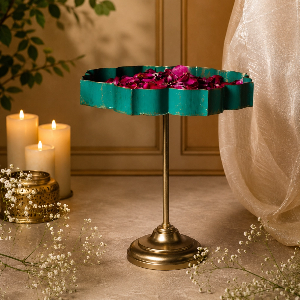 Elegant Mint Green & Gold Standing Urli