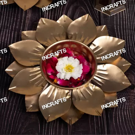 Petal Gold Urli Set