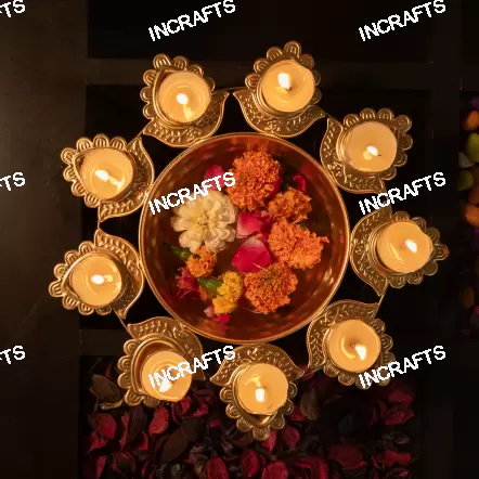 Kamet Embossed Diya Urli