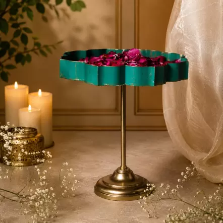 Elegant Mint Green & Gold Standing Urli