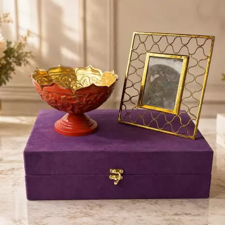 Royal Red Urli & Frame Gift Set