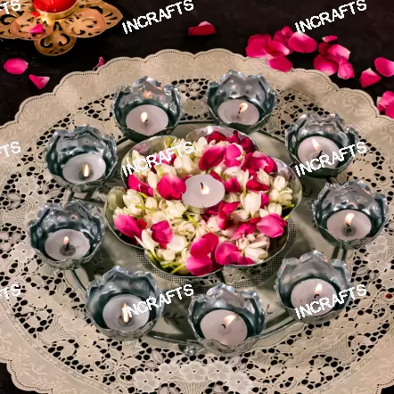 ROUND SILVER FLOWER DECORATIVE URLI