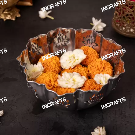 PADMA SILVER FINISH LOTUS URLI