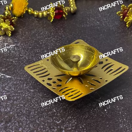 SQUARE SHAPED BRASS & IRON DIYA