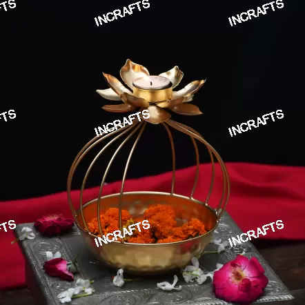 TRADITIONAL FLOWER DECORATIVE STAND