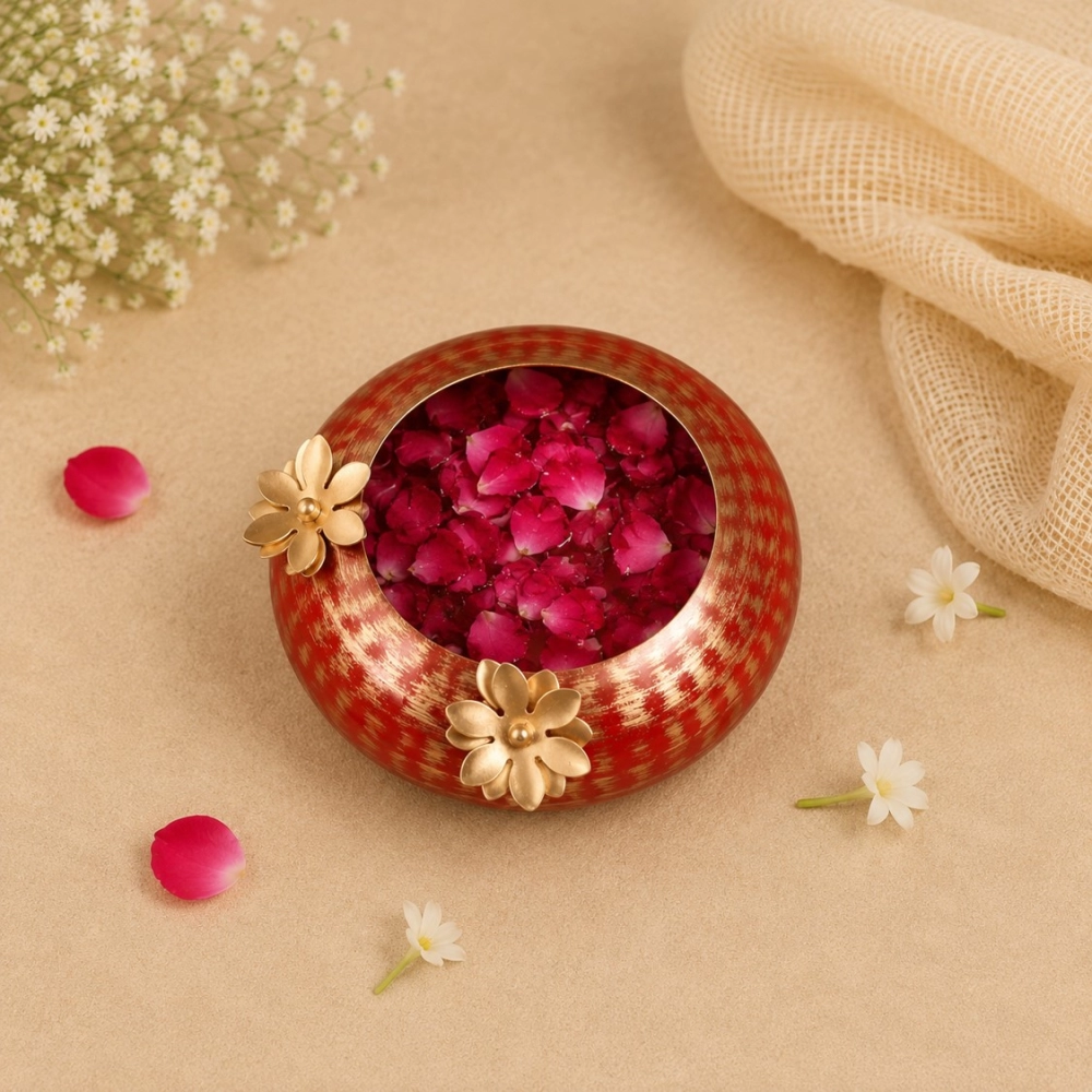 ANYA DECORATIVE RED AND GOLD URLI