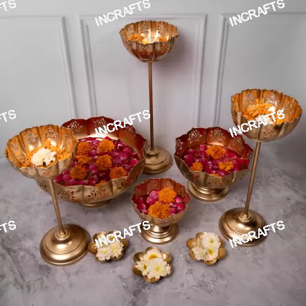 Zoya Floral Lotus Urli With Lotus Stand Floating Diya